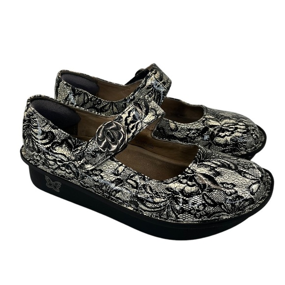 Alegria Paloma Women's Black & Beige Lace Mary Jane Shoes - Picture 10 of 16